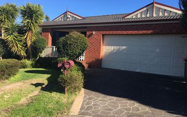 3 Parkview Circ, Beaconsfield