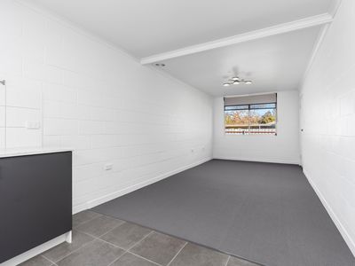 4 / 196 KIEWA STREET, South Albury