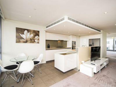 307 / 30 The Circus, Burswood