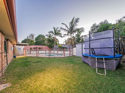 17 Loughrea St, Tingalpa