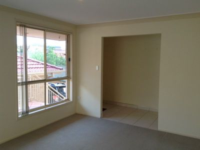 2 / 49 College Avenue, Blackbutt