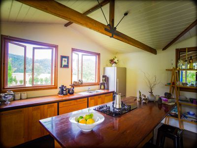1547 Cawongla, Larnook