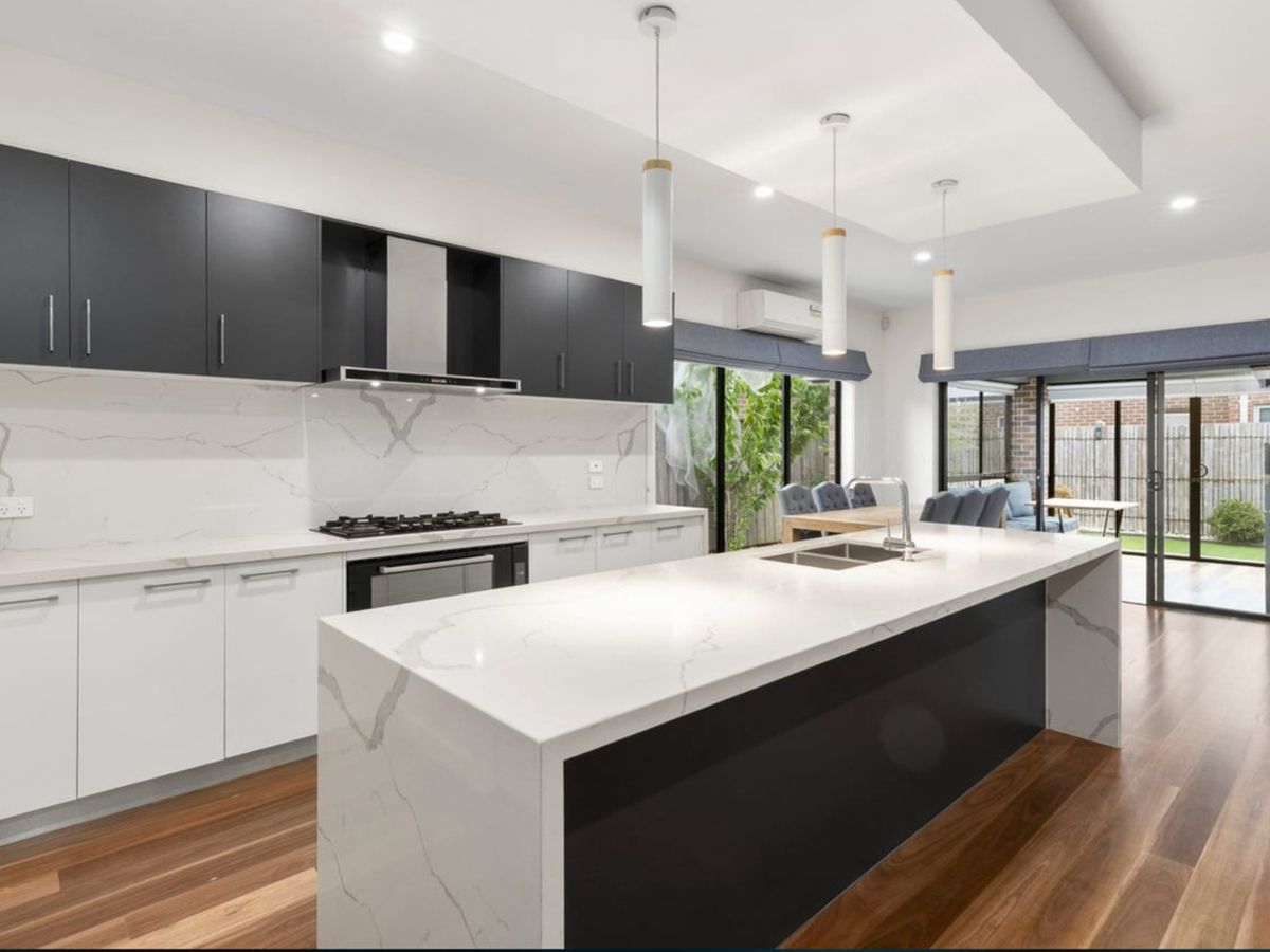 2 Rowena Way, Mickleham