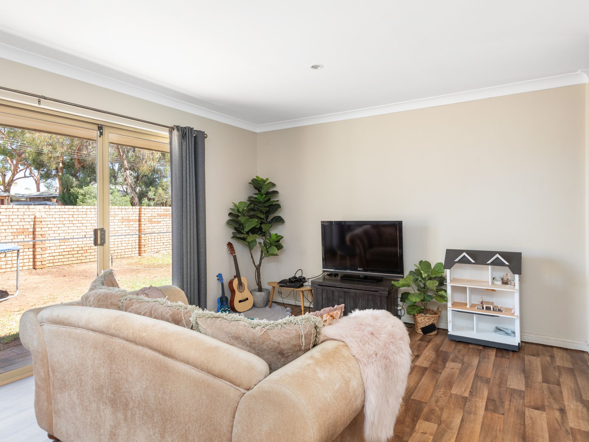 6 Hicks Road, Hannans