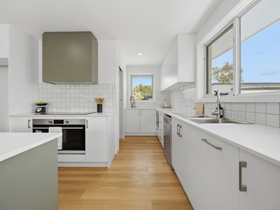 2 / 61 Stanley Street, Summerhill