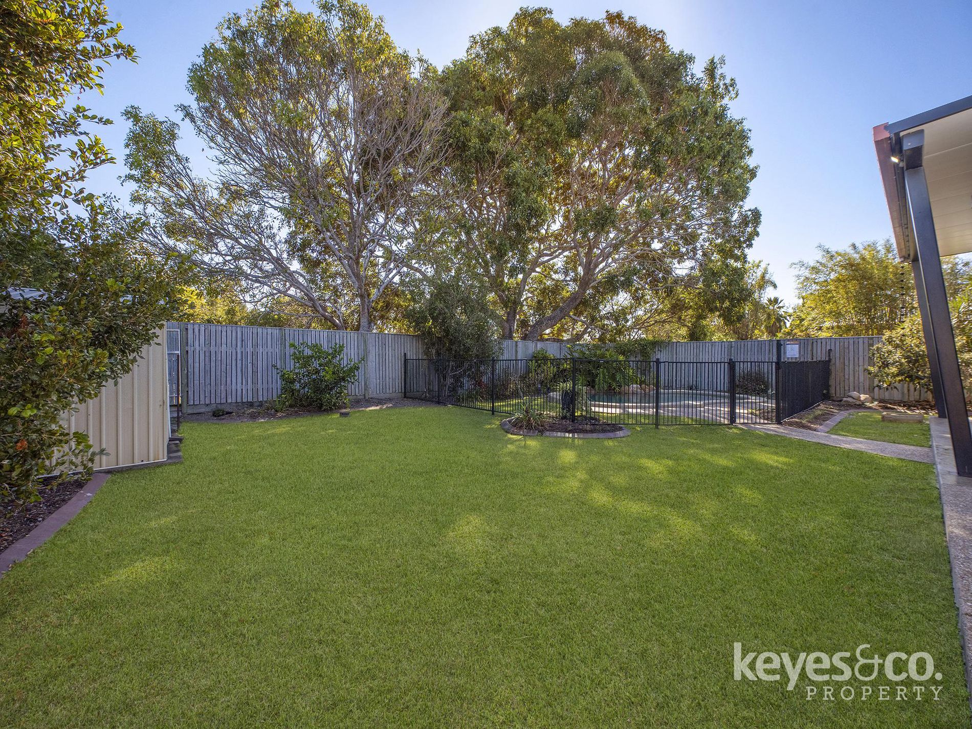 15 Greentree Circuit, Bushland Beach