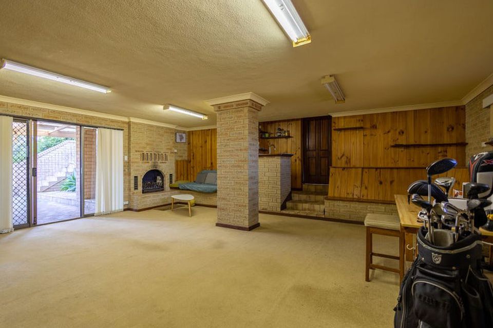 25 Liverpool Street , Shoalwater