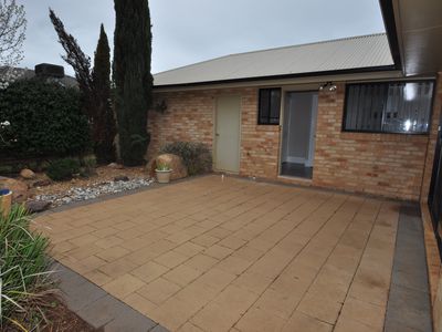 6 Cardiff Arms Avenue, Dubbo