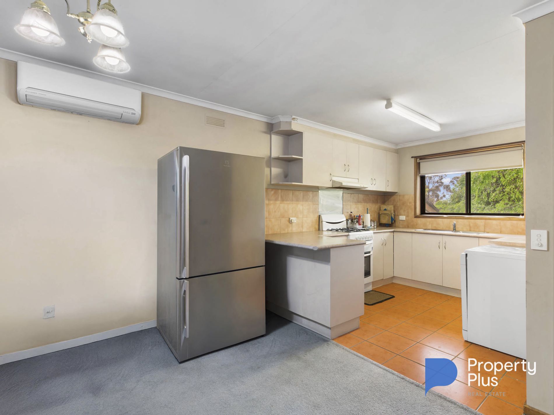 2 / 42 Houlahan Street, Flora Hill