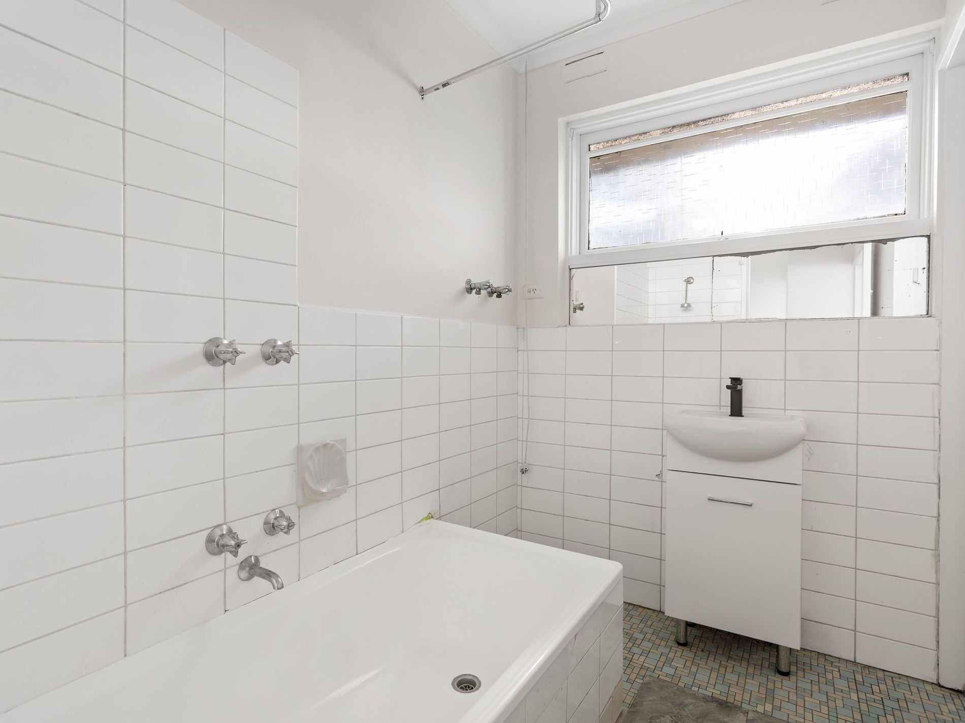 8/24 Walsh Street, Ormond
