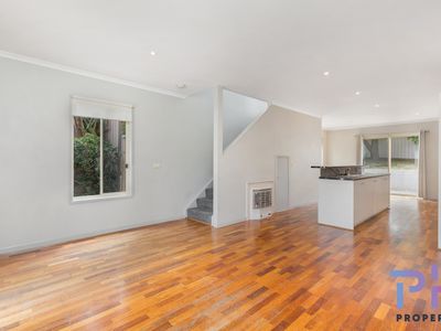 1 / 30B Regency Place, Kennington