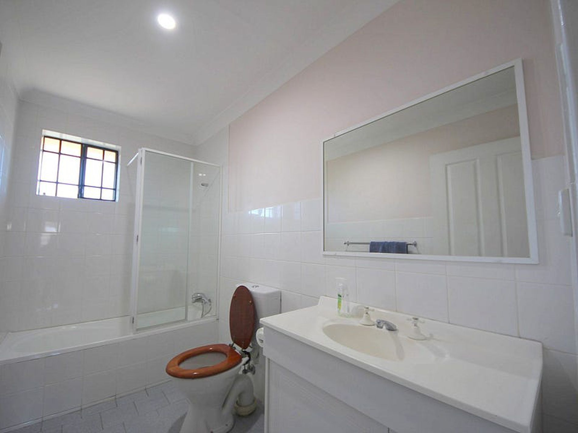 10 / 29-33 De Witt Street, Bankstown