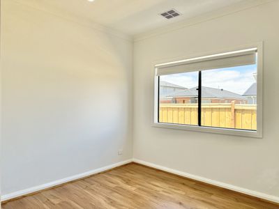 9 Glenbrook Drive, Wyndham Vale