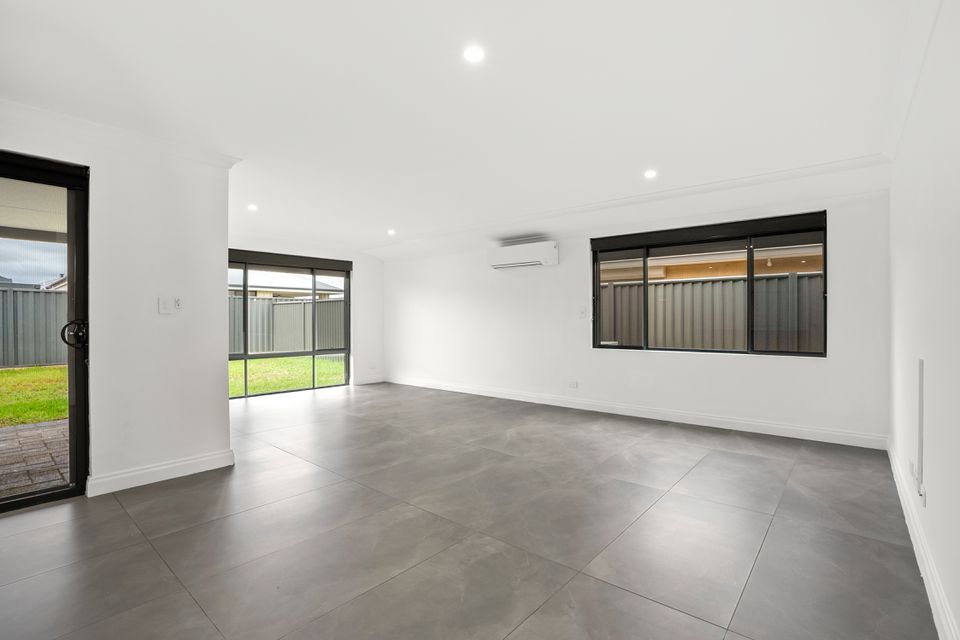 25 Wallarah Cct, Baldivis