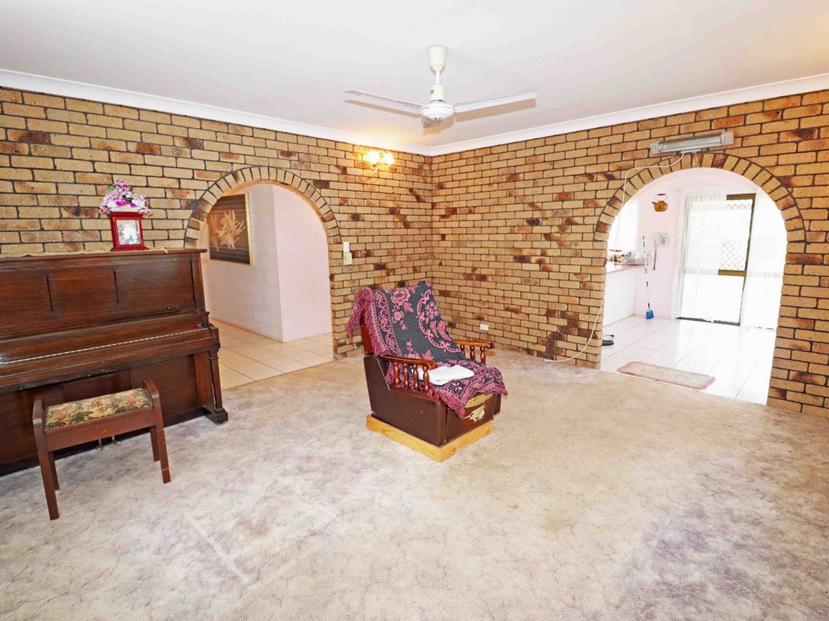 32 Tower Avenue, Atherton