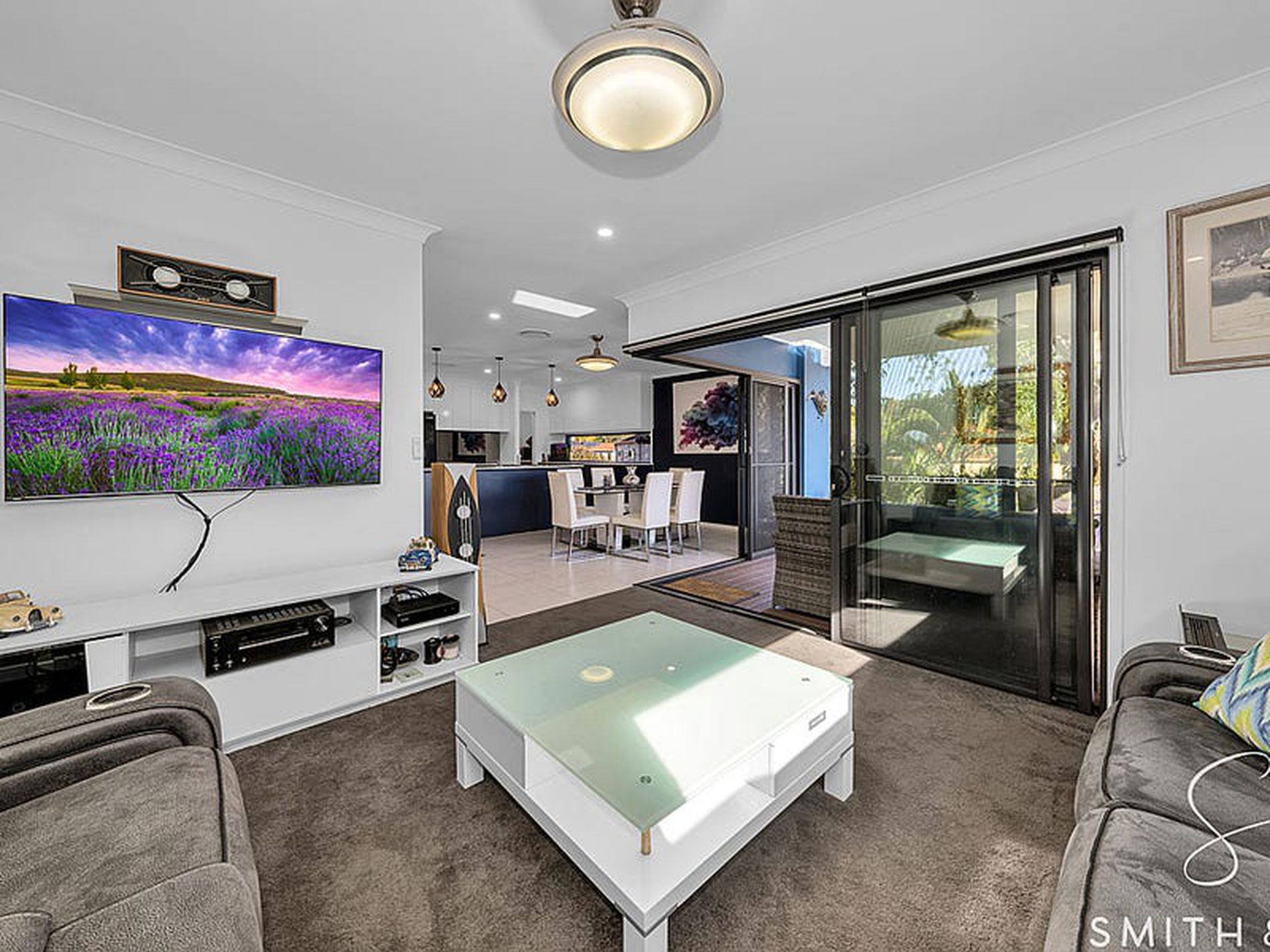 22 Mizen Place, Holland Park West