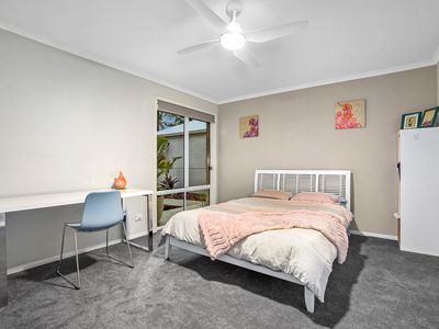 39 Stratford Park Drive, Pomona