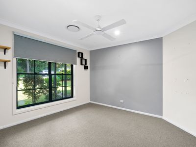 2 Gunyuma Crescent, North Nowra