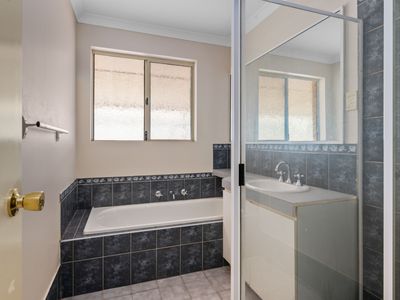 6 Borromei Mews, Somerville