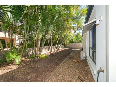 8 Broadwater Street, Runaway Bay