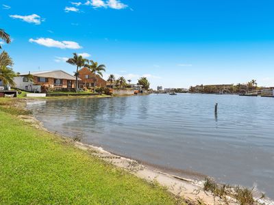 52 Amarina Avenue, Mooloolaba