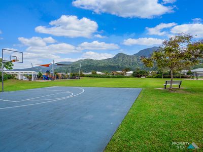16 Porcupine Way, Mount Peter