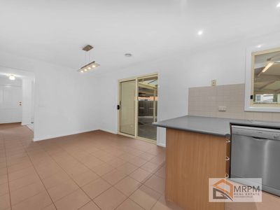 4 Lucy Close, Tarneit