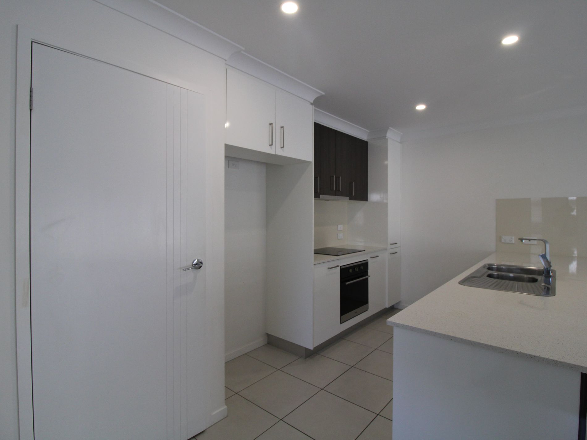 2 / 10 Firestone Avenue, Pimpama