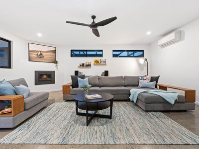 2 Warwick Avenue, North Brighton