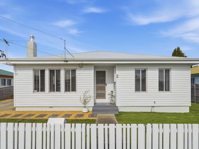 2 Paterson Crescent, George Town