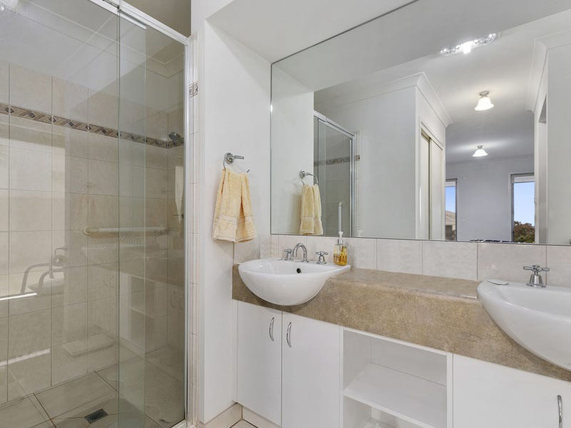 19 Doyle Cres, Seymour