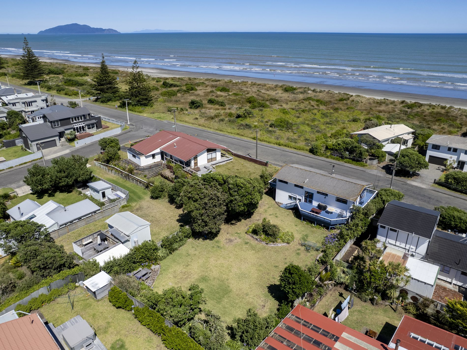 2A Marine Parade, Otaki Beach