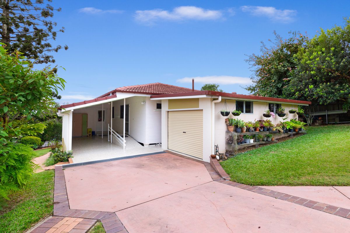 40 Tewantin Road, Cooroy