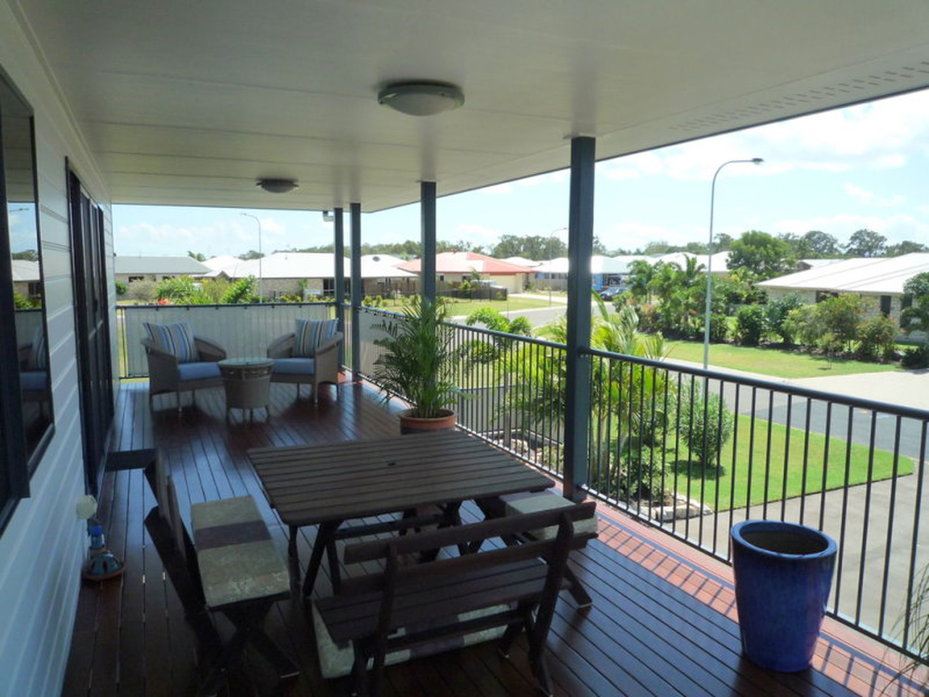 12 Sunset Avenue, Woodgate