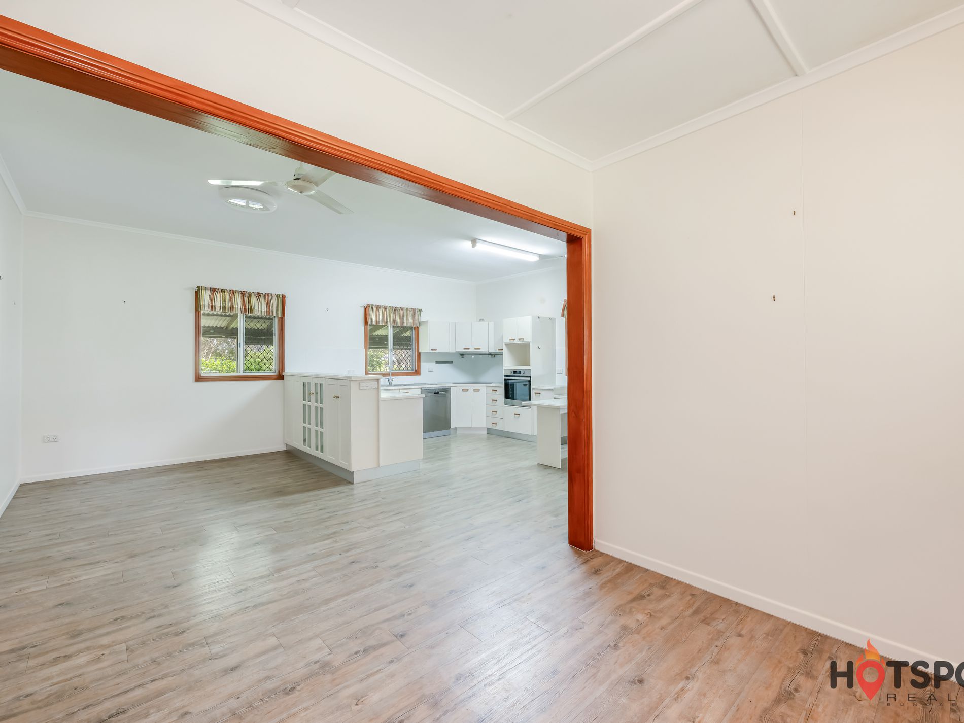 19C Low Street, Kensington