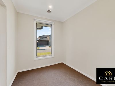 5 Stature Ave, Clyde North