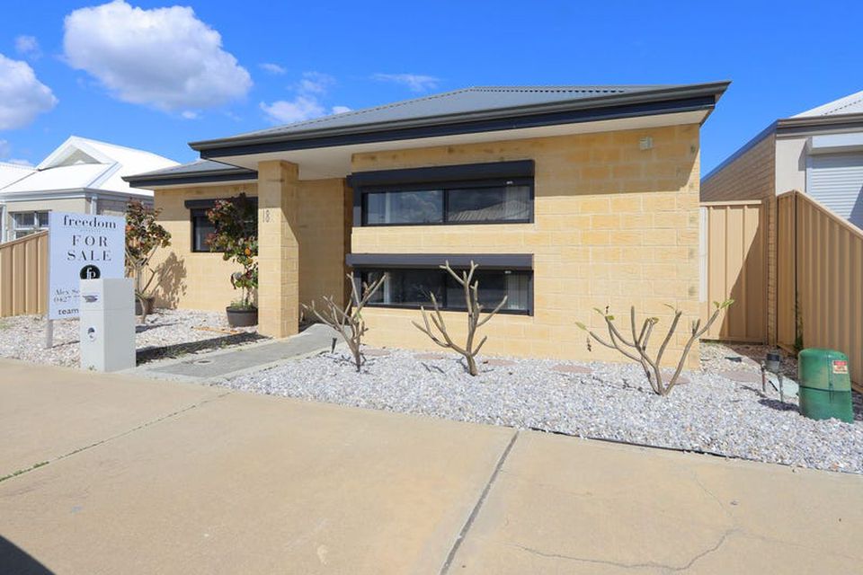 18 Baroness Road , Baldivis