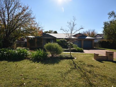 14 Oakmont Avenue, Dubbo