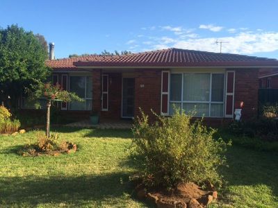 25 Lindsay Place, Dubbo