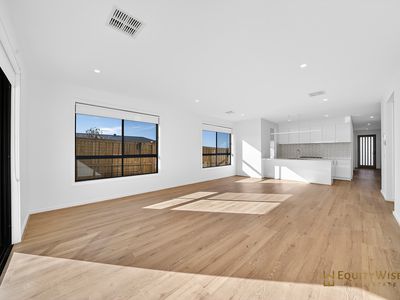 16 Swansea Road, Manor Lakes