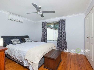 8 Patonga Close, Woodbine