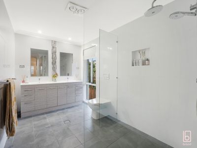 4 Mooball Road, Woongarrah