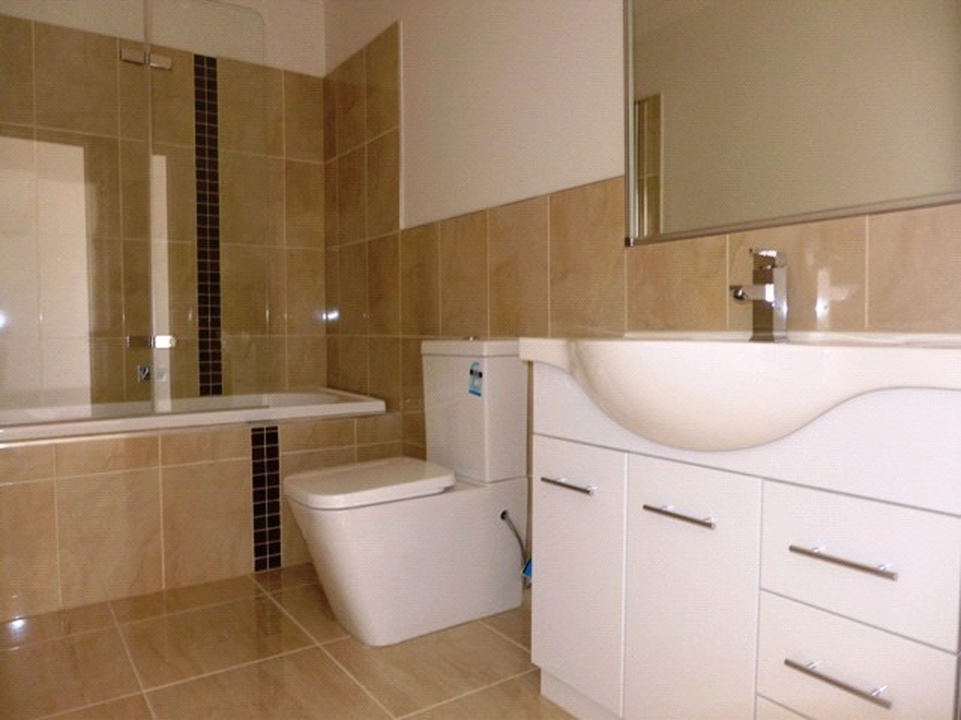 1B/44 Myers Street, Geelong