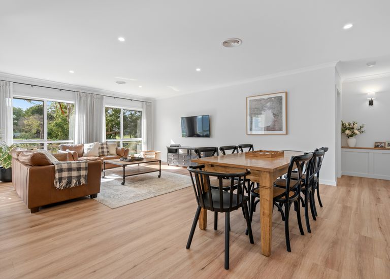 28B Burvilles Road, Portland