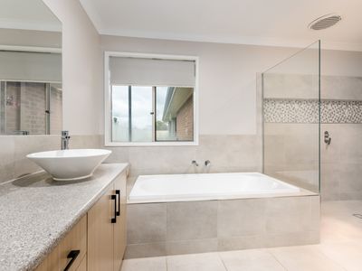 43 Malmsbury Crescent, Kialla