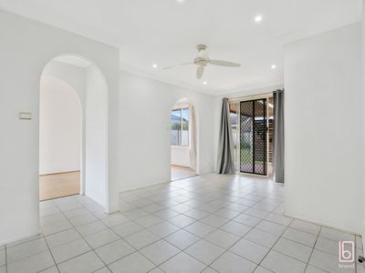 19 Monica Grove, Mardi