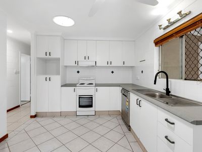 3 Peridot Street, Bayview Heights