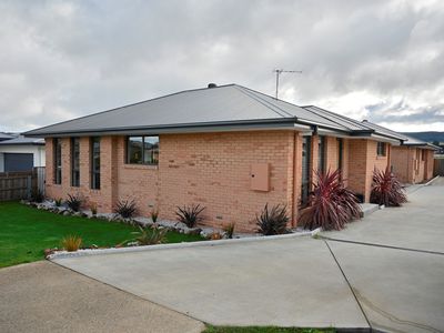 1 / 53 Sale Street, Huonville