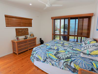 142 Schofield Parade, Keppel Sands