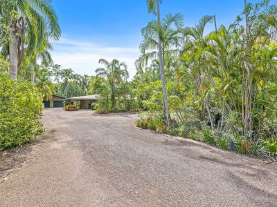 12 Flockhart Drive, Marlow Lagoon